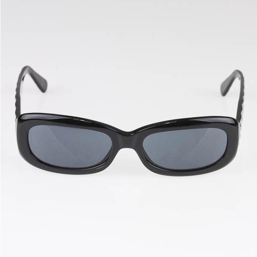 CHANEL Black Frame Quilted CC Logo Sunglasses-5094 - Picture 2 of 2
